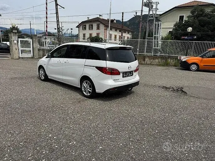 Usata Mazda 5 115 CV (84 kW) 2012 Bianco Monovolume