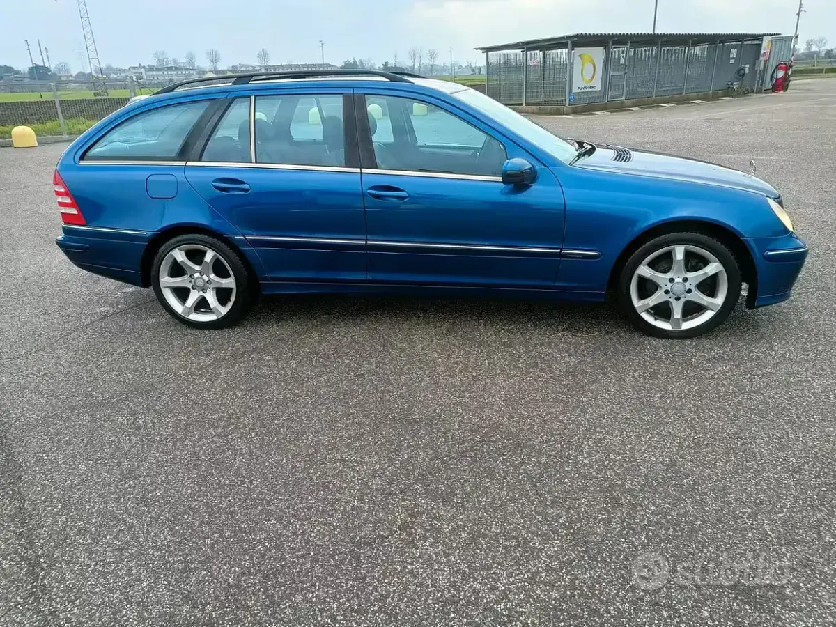 Usata Mercedes C320 2006 Blu Station wagon