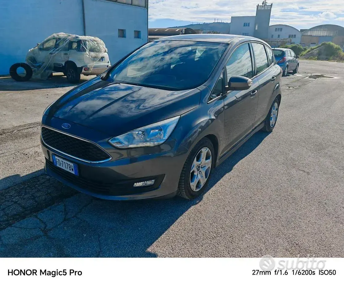 Usata Ford C-MAX 125 CV (91 kW) 2016 Grigio Monovolume