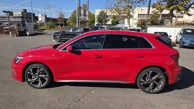 Usata Audi A3 S-Line 150 CV (110 kW) 2021 Rosso Berlina