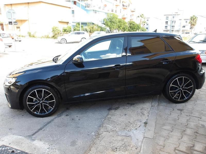 Usata Audi A1 Sportback 110 CV (80 kW) 2021 Viola Utilitaria