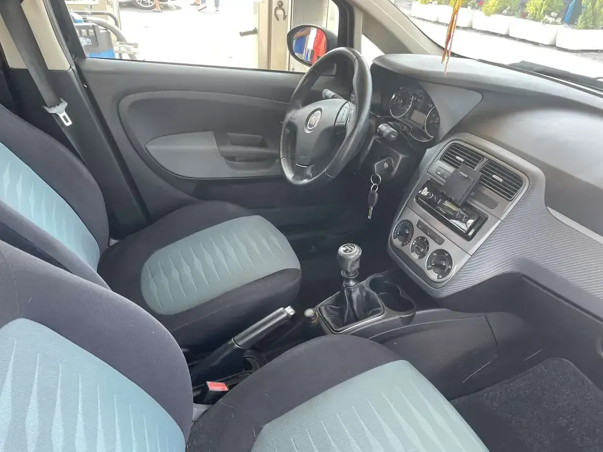 Usata Fiat Grande Punto Dynamic 65 CV (47 kW) 2009 Other Utilitaria