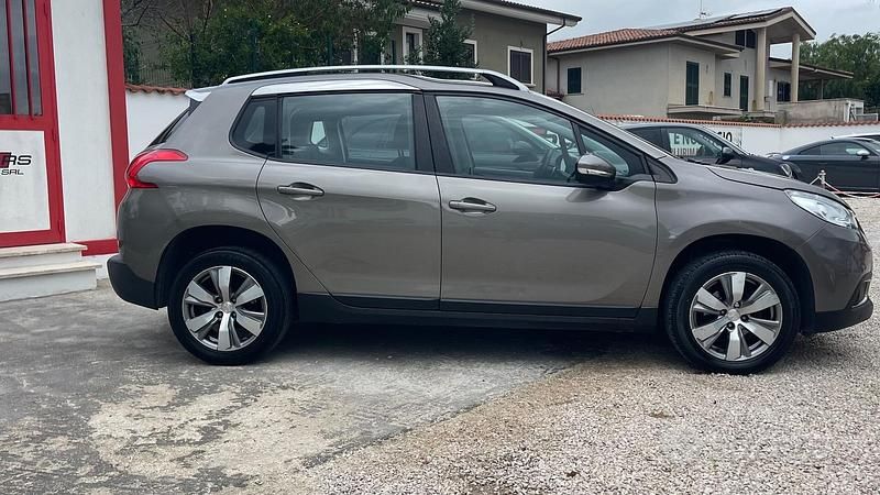 Usata Peugeot 2008 Active 92 CV (67 kW) 2015 Marrone SUV
