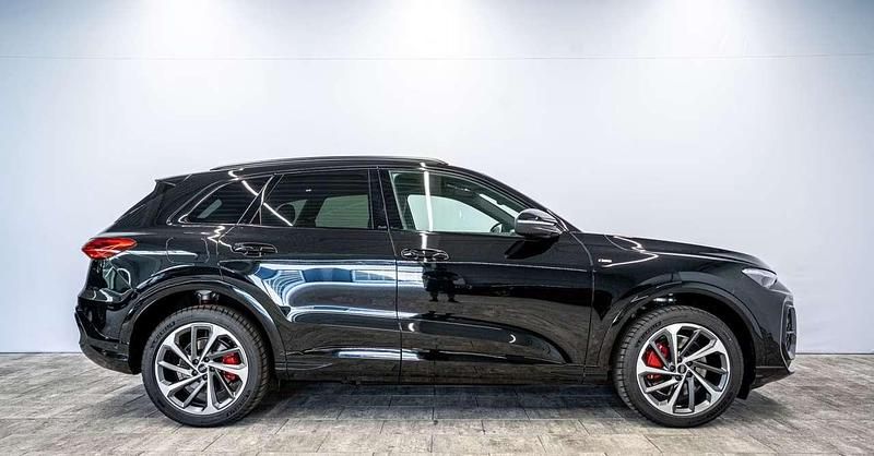 Nuova Audi Q5 S-Line 204 CV (150 kW) 2025 Nero SUV