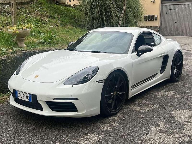 Usata Porsche 718 Cayman T 300 CV (220 kW) 2019 Bianco Coupé