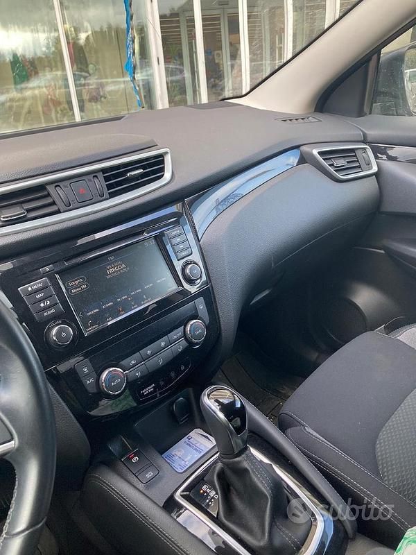 Usata Nissan Qashqai 115 CV (84 kW) 2020 Grigio SUV