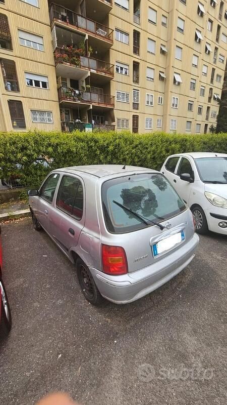 Usata Nissan Micra 57 CV (41 kW) 2000 Grigio Utilitaria