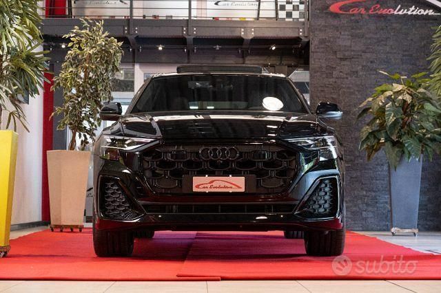 Usata Audi Q8 S-Line 286 CV (210 kW) 2025 Nero SUV