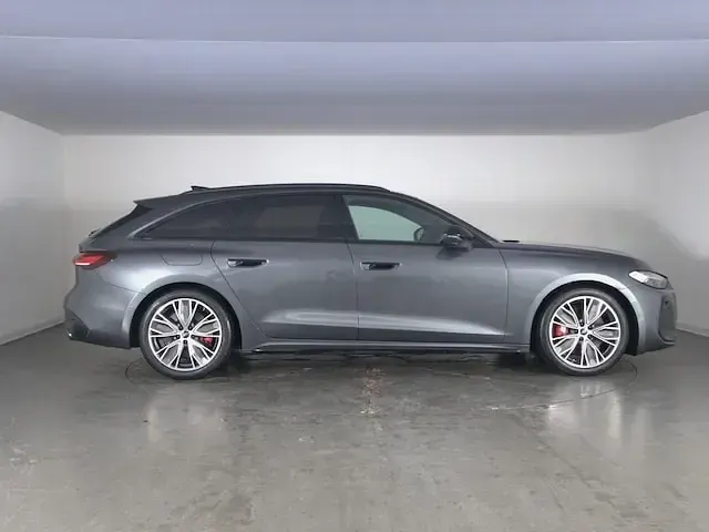 Usata Audi S5 Ambiente 367 CV (269 kW) 2025 Grigio daytona perlato Station wagon