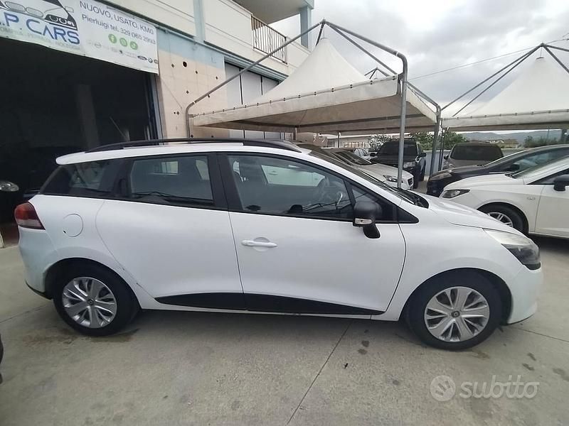 Usata Renault Clio GrandTour 75 CV (55 kW) 2016 Bianco Station wagon