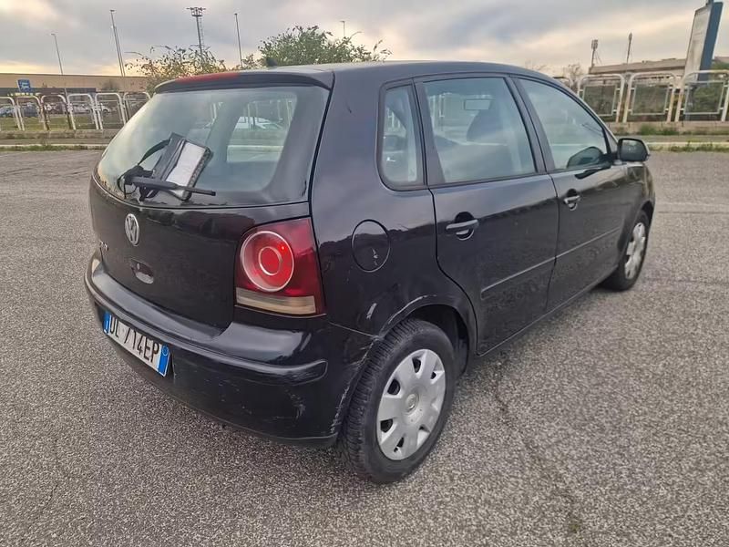 Usata VW Polo 54 CV (39 kW) 2006 Grigio Utilitaria
