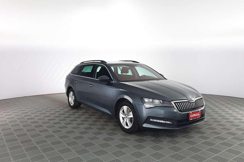 Usata Skoda Superb Ambition 120 CV (88 kW) 2020 Grigio quarzo Station wagon