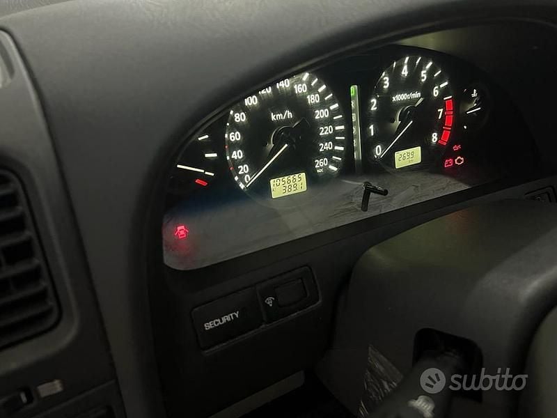 Usata Nissan Maxima 193 CV (141 kW) 2000 Berlina