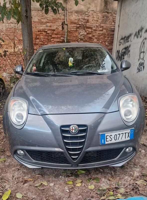 Grigio Usata 2013 Alfa Romeo MiTo Progression Due volumi | 5500 € (Buon prezzo) - Immagine 1/4