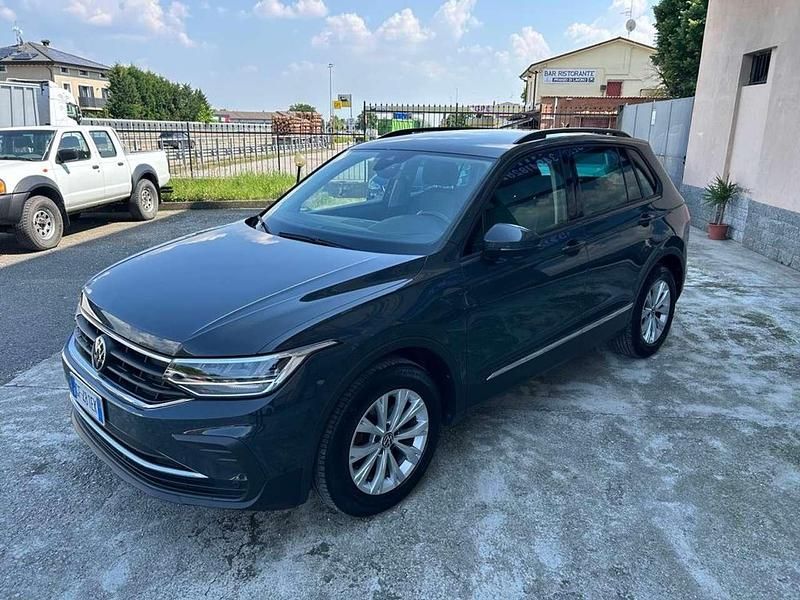 Usata VW Tiguan Life 150 CV (110 kW) 2022 Grigio SUV