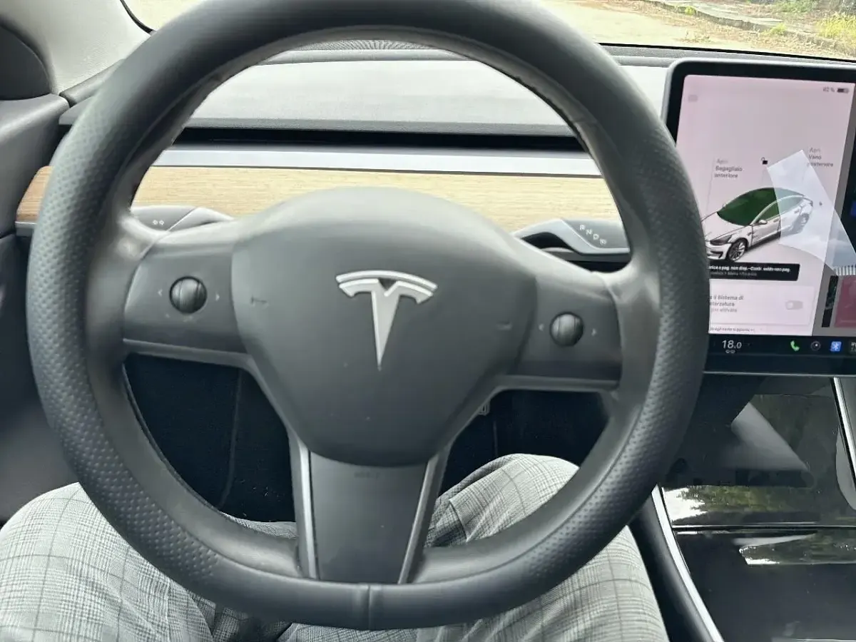 Usata Tesla Model 3 Long Range AWD 366 kW (498 CV) 2020 Bianco Berlina