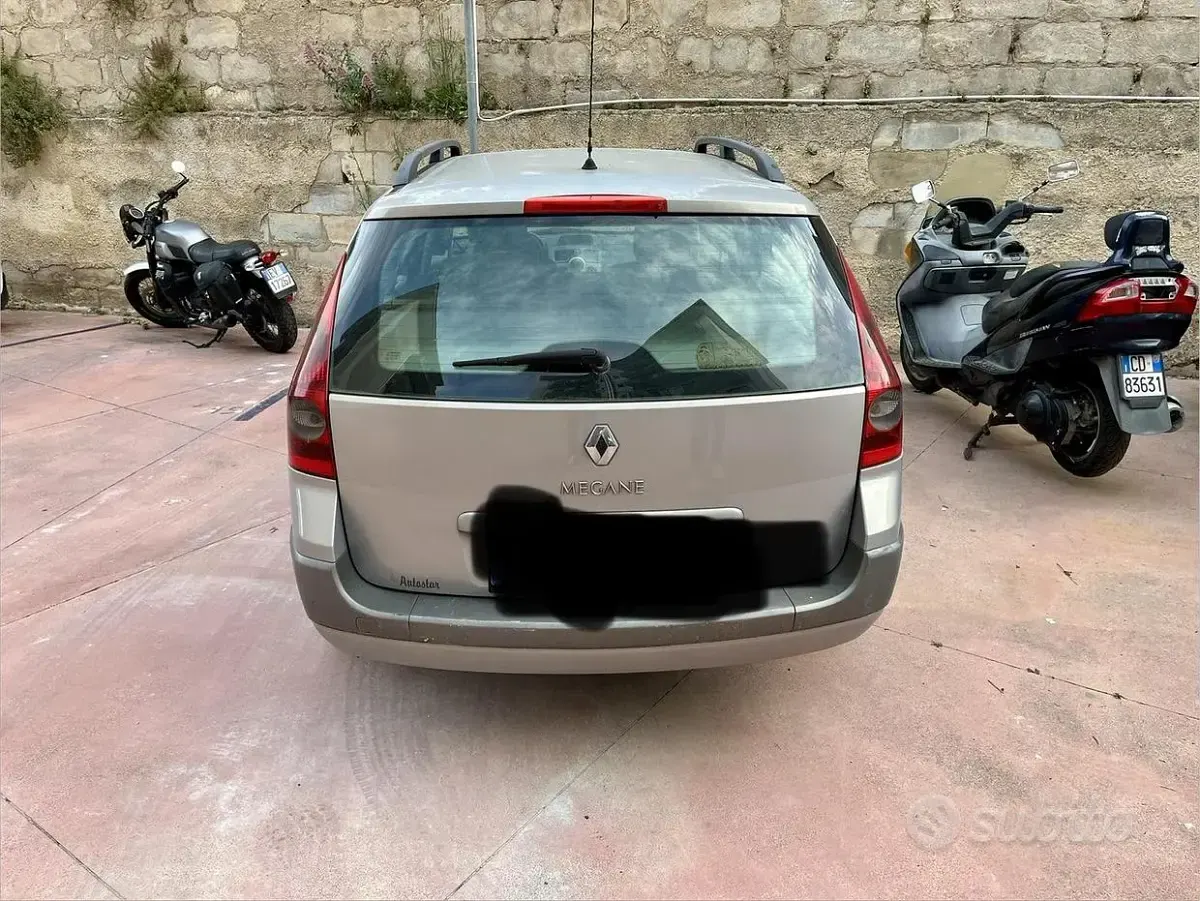 Usata Renault Mégane GrandTour 110 CV (80 kW) 2005 Grigio Station wagon