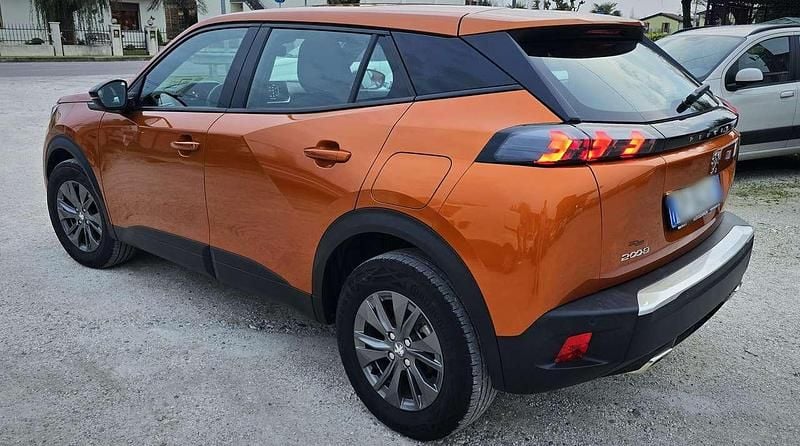 Gebraucht Peugeot 2008 131 PS (96 kW) 2023 Other SUV