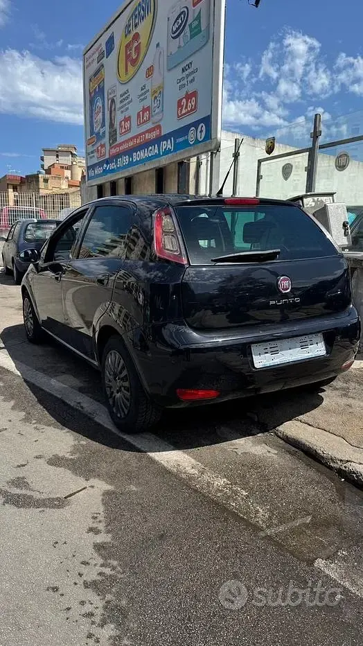 Usata Fiat Punto Evo Dynamic 85 CV (62 kW) 2014 Nero Utilitaria