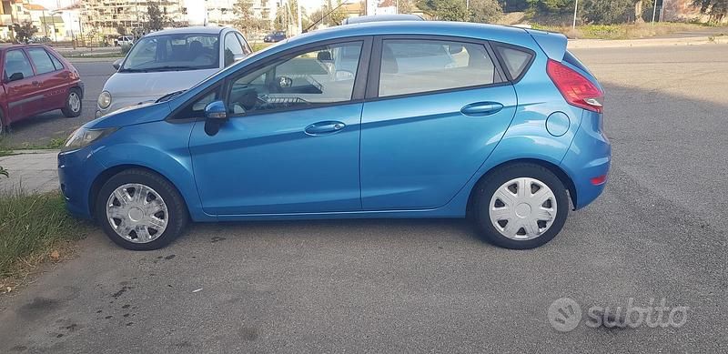 Usata Ford Fiesta 2009 Blu Utilitaria