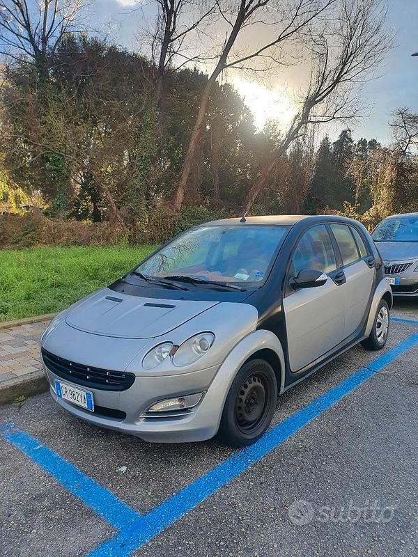 Usata Smart ForFour 2003 Grigio Utilitaria