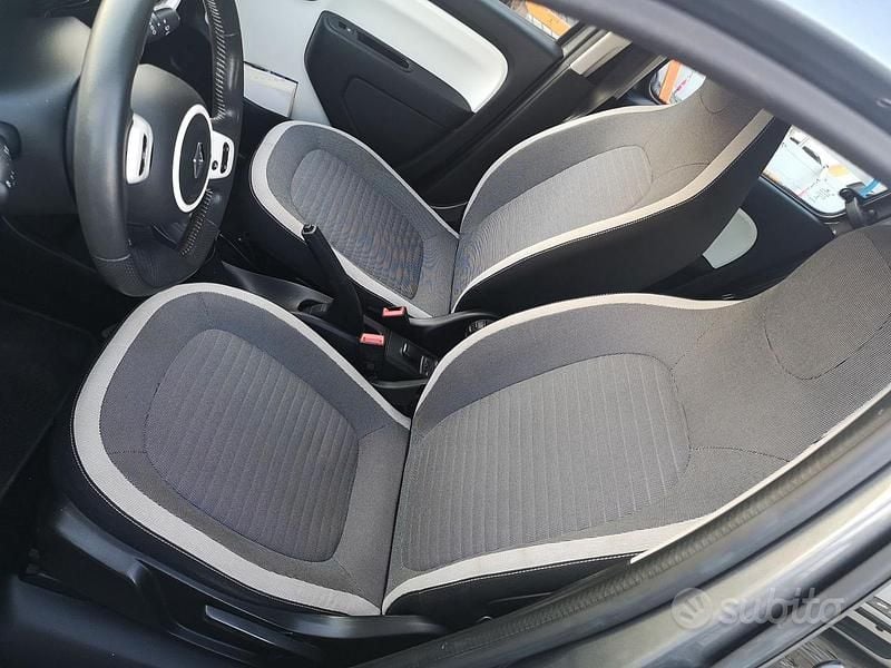 Usata Renault Twingo 110 CV (80 kW) 2017 Grigio Utilitaria
