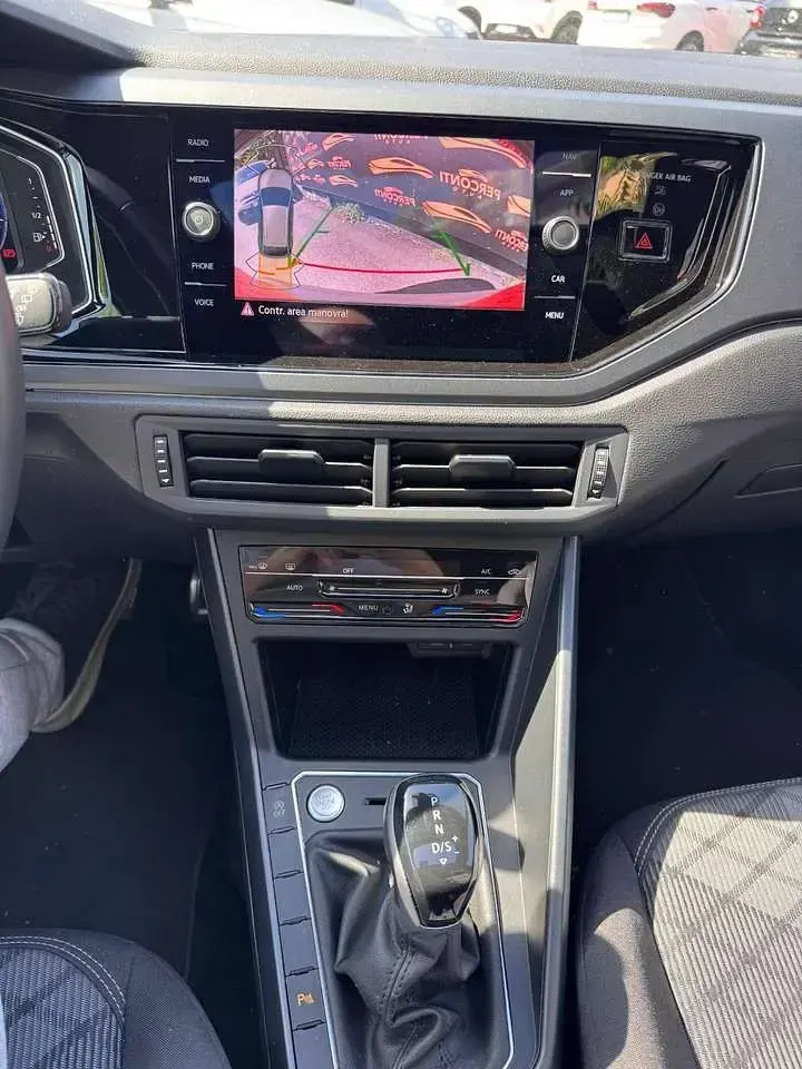 Usata VW Taigo R-line 110 CV (80 kW) 2023 Ascot grey SUV