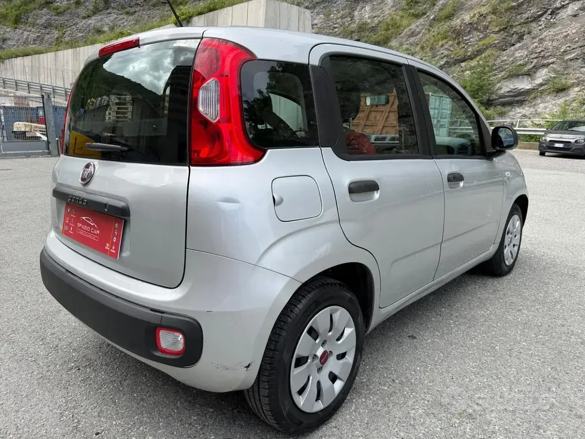 Usata Fiat Panda 69 CV (50 kW) 2019 Grigio Utilitaria