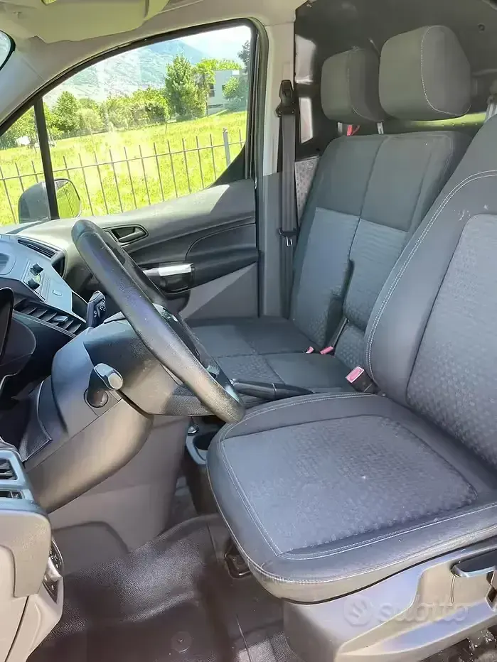 Usata Ford Transit Connect 120 CV (88 kW) 2019 Nero Monovolume