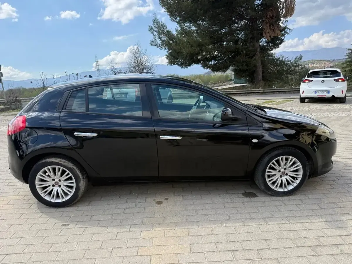 Usata Fiat Bravo Street 120 CV (88 kW) 2012 Nero Utilitaria