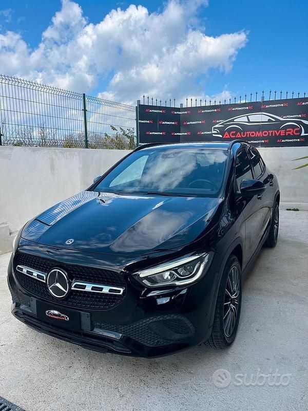 Usata Mercedes GLA200 150 CV (110 kW) 2020 Nero SUV