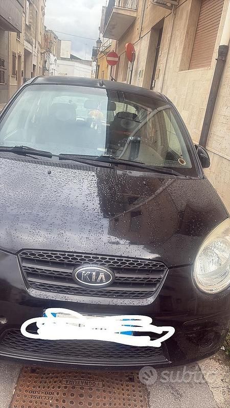 Nero Usata 2008 Kia Picanto Due volumi | 2000 € - Immagine 1/2