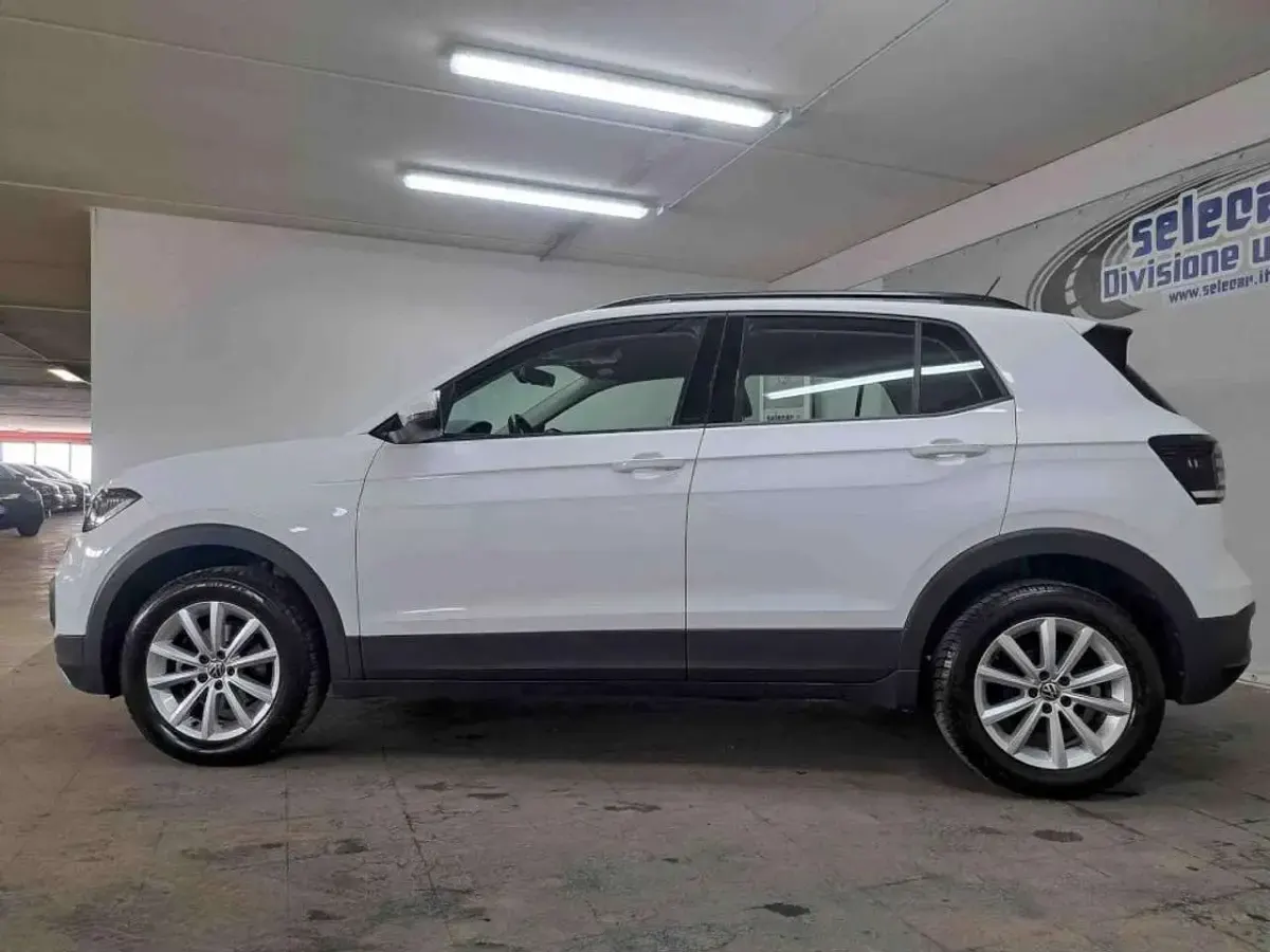 Usata VW T-Cross Style 95 CV (69 kW) 2023 0q bianco puro SUV