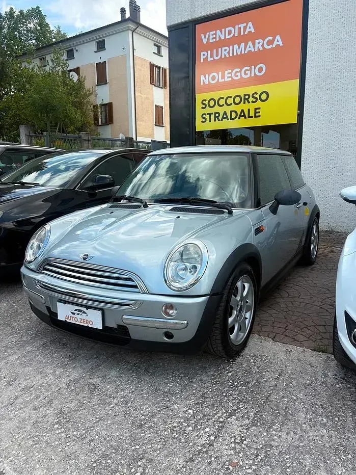 Usata Mini One D 75 CV (55 kW) 2003 Grigio Utilitaria