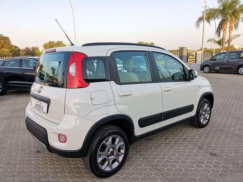 Usata Fiat Panda 4x4 S 86 CV (63 kW) 2013 Bianco Utilitaria
