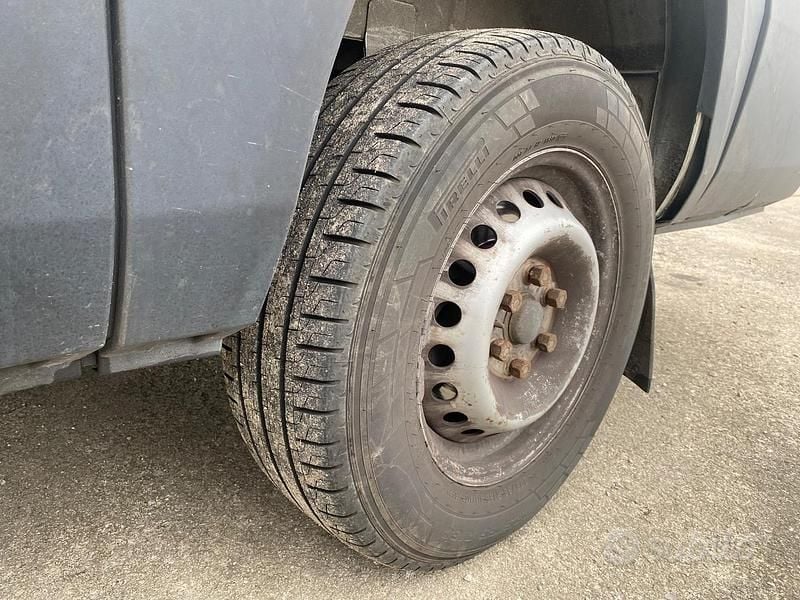 Usata Iveco Daily 126 CV (92 kW) 2016 Bianco