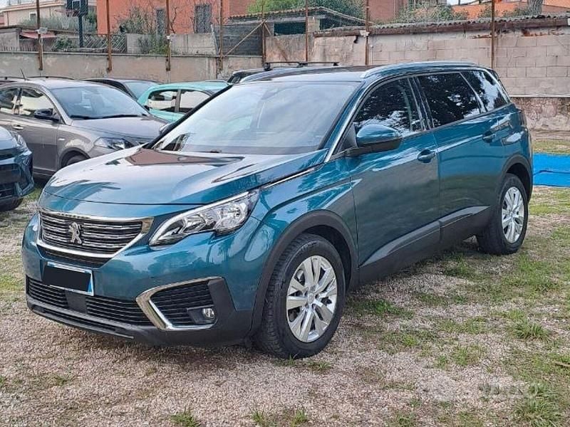 Usata Peugeot 5008 Allure 131 CV (96 kW) 2019 Blu SUV