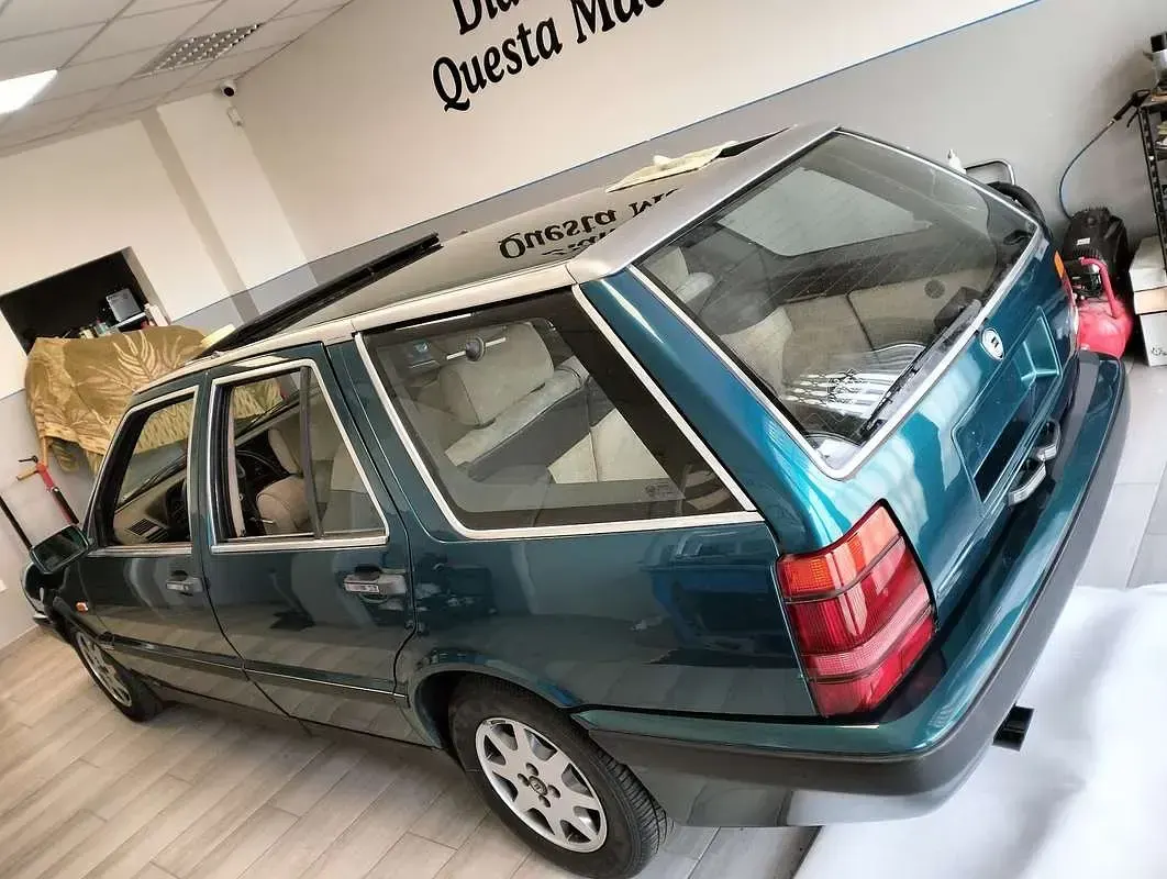 Usata Lancia Thema 147 CV (108 kW) 1990 Verde Station wagon
