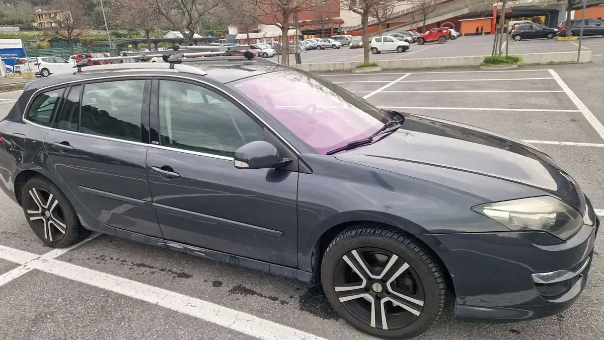 Usata Renault Laguna III 150 CV (110 kW) 2011 Station wagon