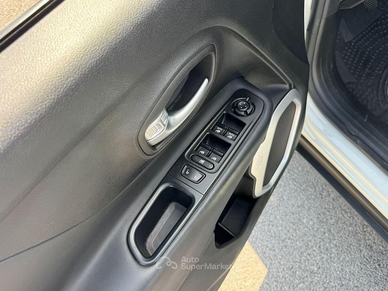 Usata Jeep Renegade Limited 120 CV (88 kW) 2016 Bianco SUV