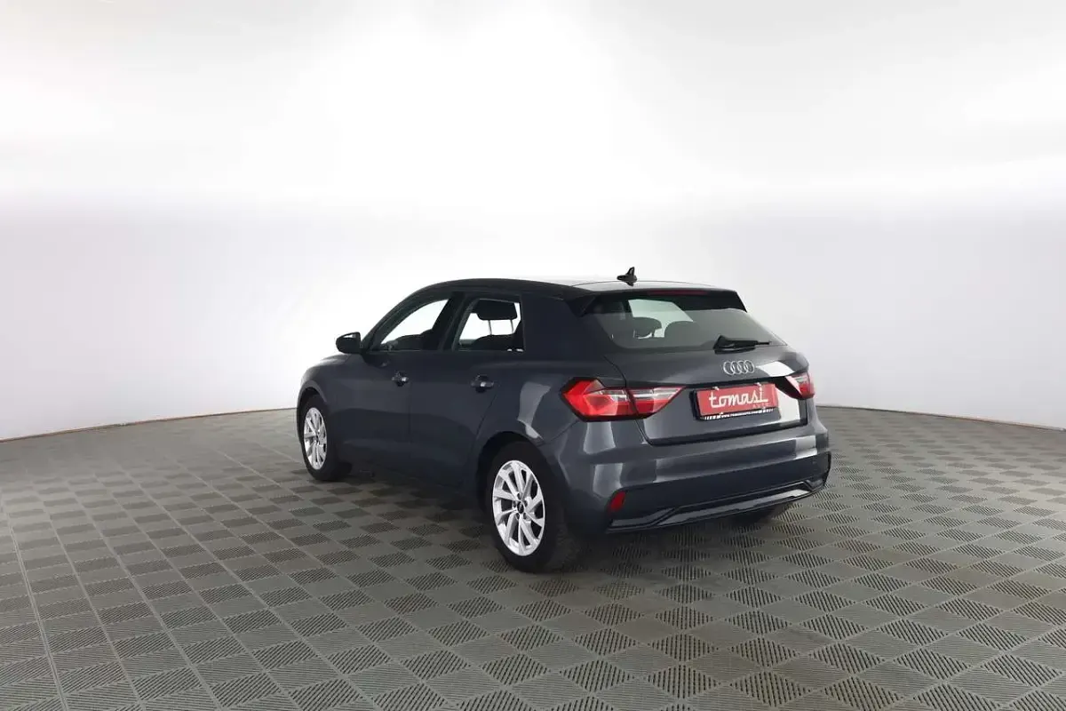 Usata Audi A1 Admired 95 CV (69 kW) 2023 Grigio manhattan SUV