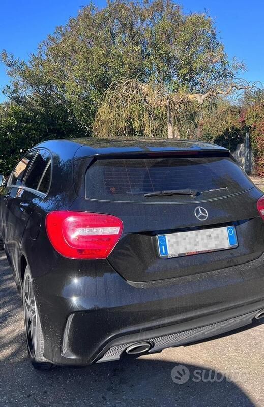 Usata Mercedes A180 Premium 109 CV (80 kW) 2013 Nero Berlina