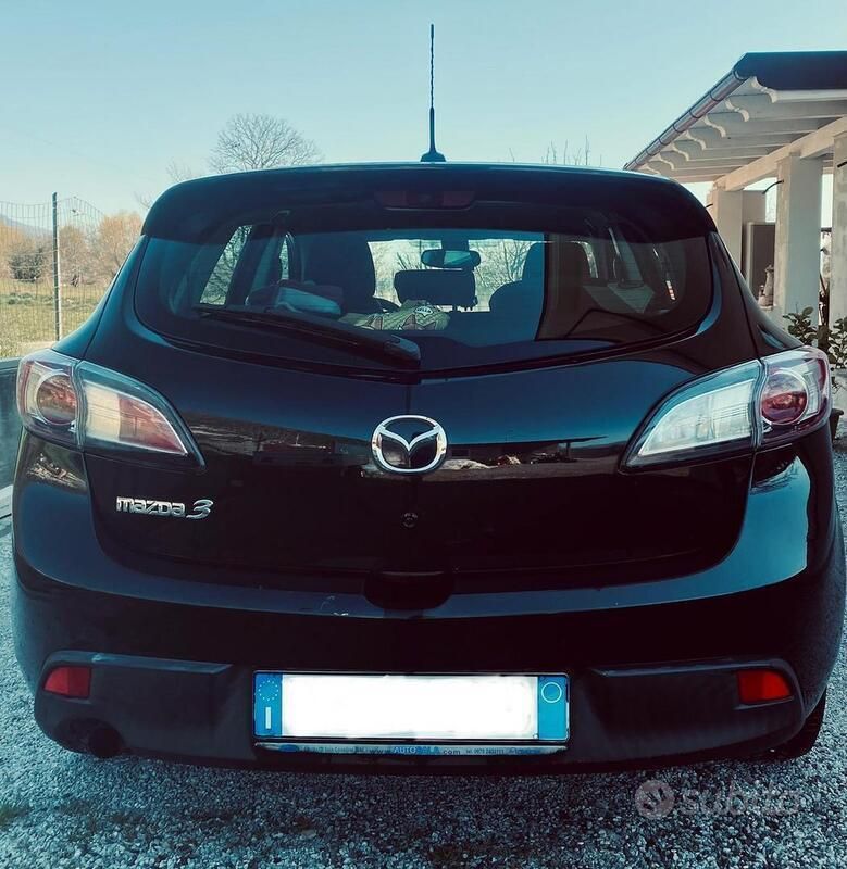 Usata Mazda 3 109 CV (80 kW) 2010 Nero Berlina