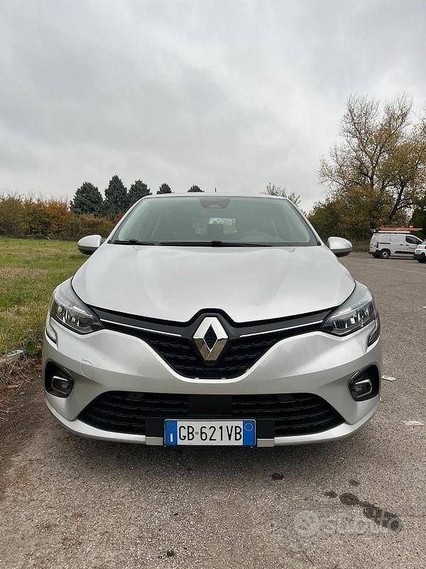 Usata Renault Clio V 85 CV (62 kW) 2020 Grigio Berlina