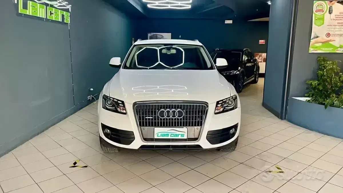 Usata Audi Q5 Ambiente 170 CV (125 kW) 2009 Bianco SUV