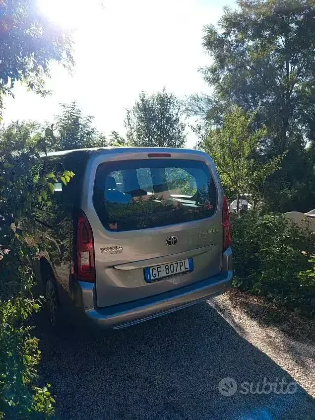 Usata Toyota Proace Verso City 131 CV (96 kW) 2021 Grigio Station wagon
