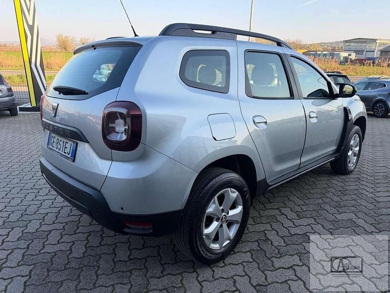 Usata Dacia Duster Comfort 101 CV (74 kW) 2021 Argento SUV