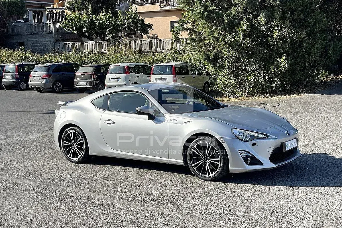 Usata Toyota GT86 Edition 200 CV (147 kW) 2014 Grigio Coupé