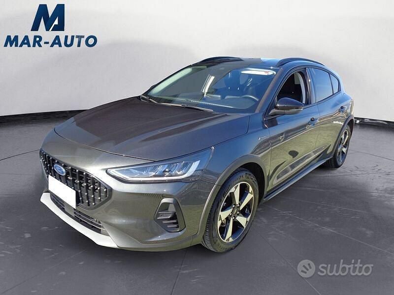 Usata Ford Focus Active 125 CV (91 kW) 2022 Grigio Berlina