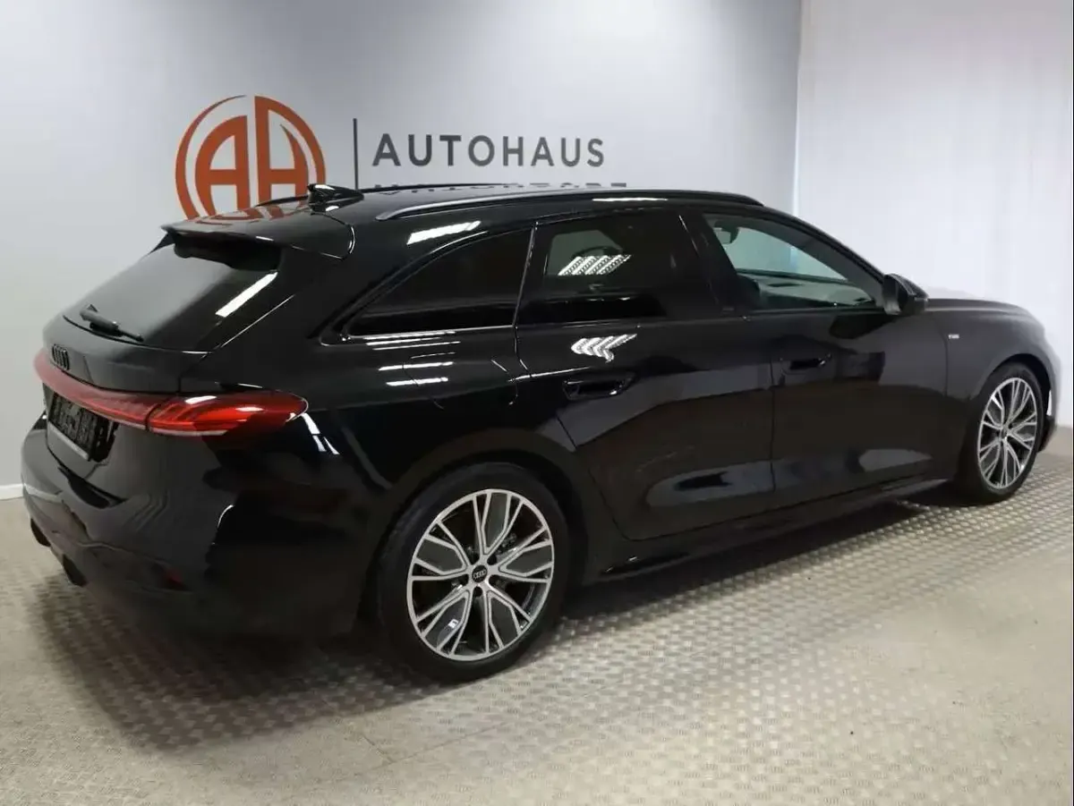 Usata Audi A5 S-Line 204 CV (150 kW) 2025 Mythos Station wagon
